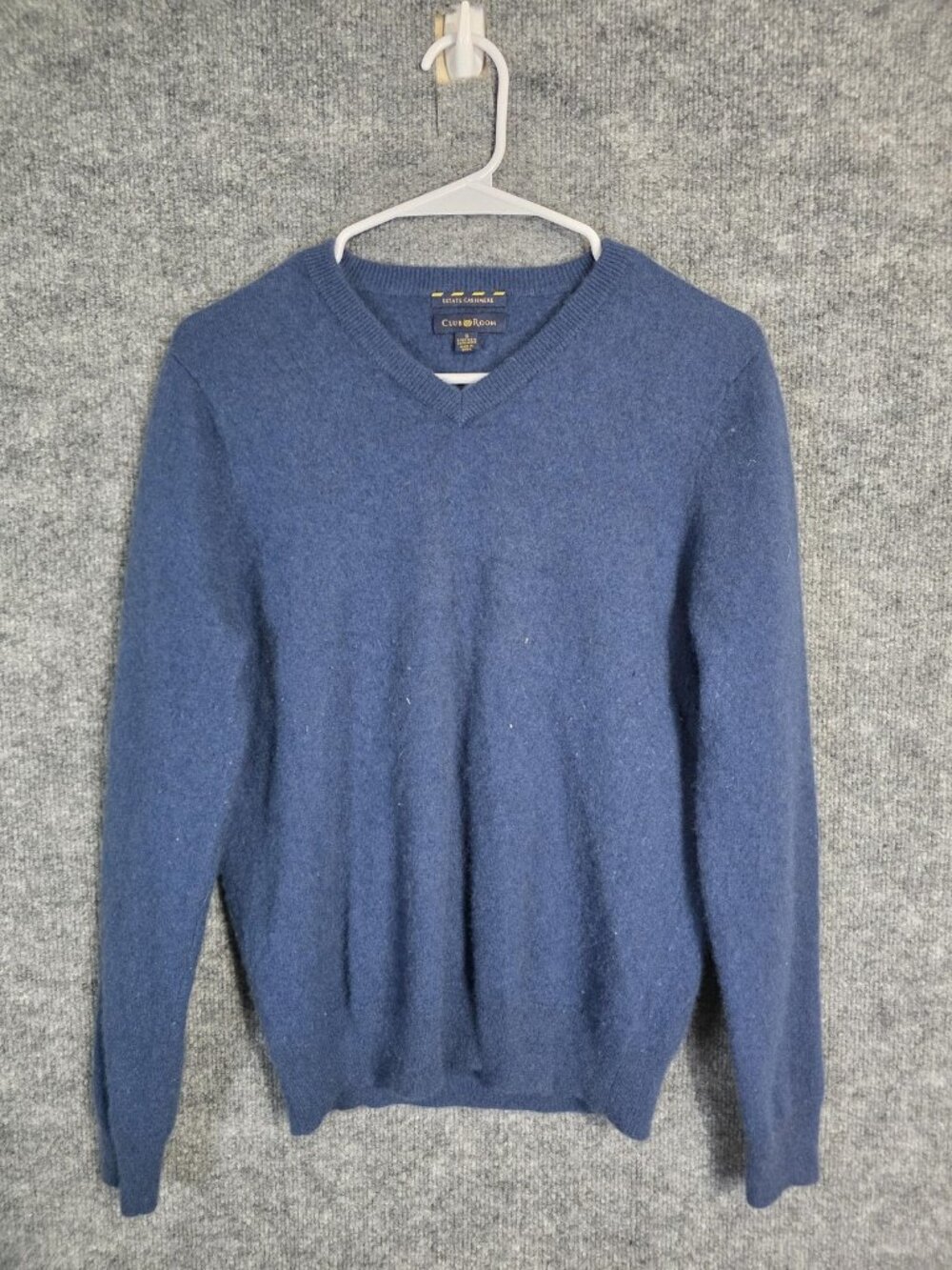 Club Room Sweater Mens Small Blue Cashmere V Neck Pullover Estate 2 Ply Pilling